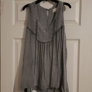 Sleeveless knox rose tunic